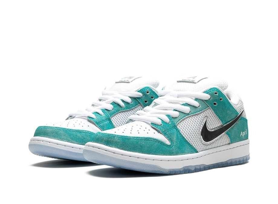 Nike SB Dunk Low April Skateboards - pickUP