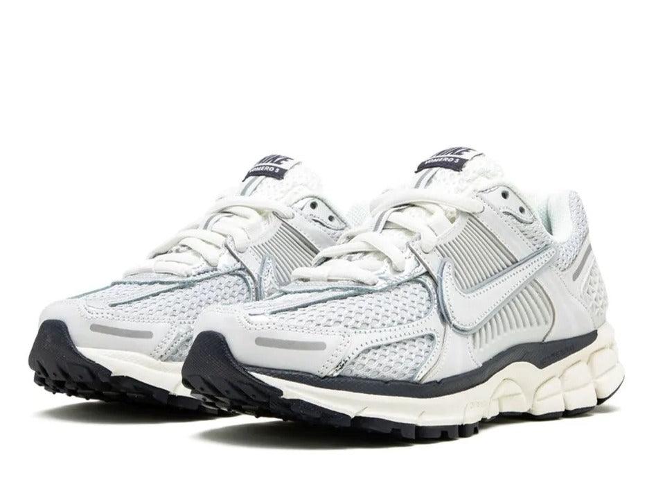 Nike Zoom Vomero 5 Photon Dust Metallic Silver (W) - pickUP