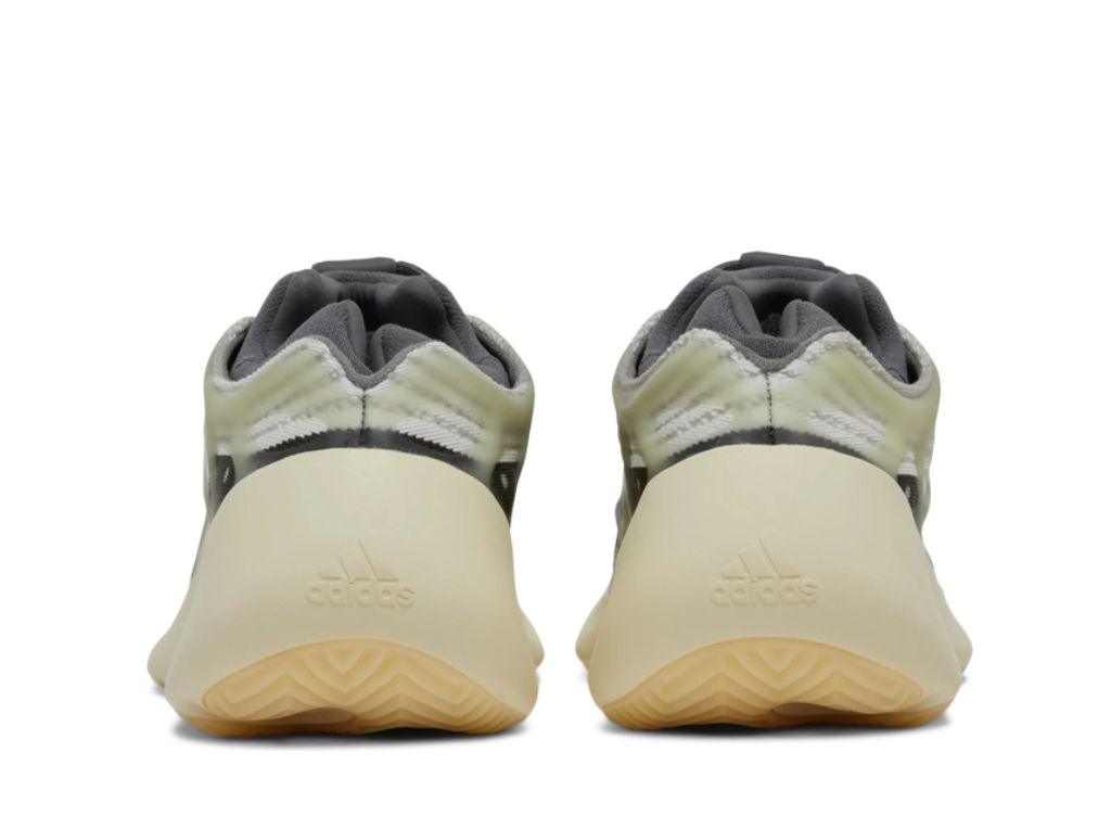 adidas Yeezy 700 V3 Fade Salt - pickUP