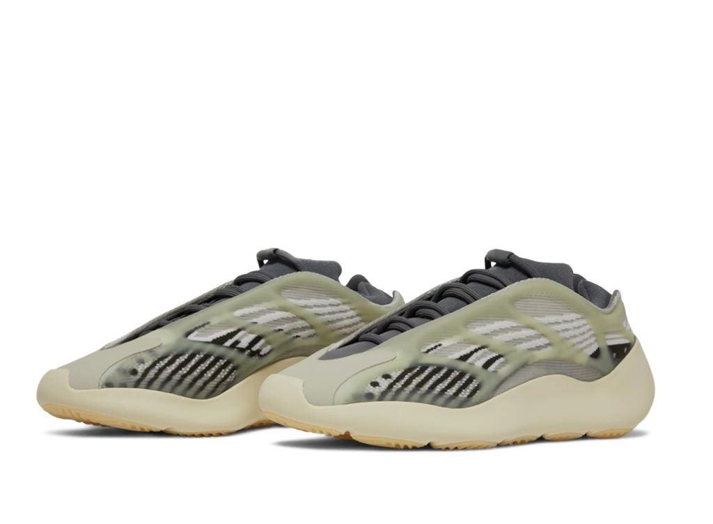 adidas Yeezy 700 V3 Fade Salt - pickUP