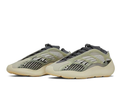 adidas Yeezy 700 V3 Fade Salt - pickUP