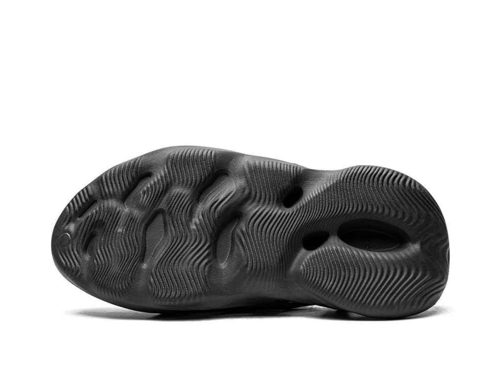 adidas Yeezy Foam RNNR Onyx - pickUP